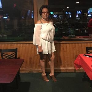 Meet your Posher, Felicia